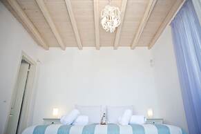 Niriides Homes & Villas