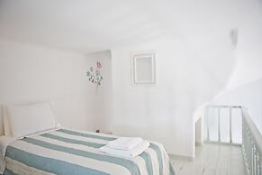 Niriides Homes & Villas