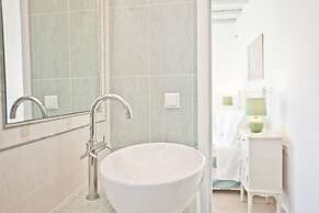 Niriides Homes & Villas