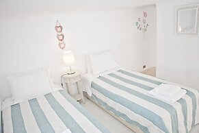 Niriides Homes & Villas