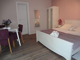 Pool Apartments Plitvice Lakes