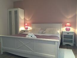 Pool Apartments Plitvice Lakes