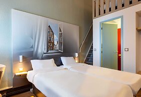 B&B HOTEL CHARTRES Le Forum (1)