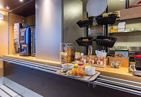 B&B HOTEL CHARTRES Le Forum (1)
