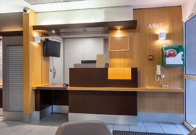 B&B HOTEL CHARTRES Le Forum (1)