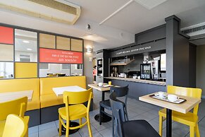B&B HOTEL Châteauroux Aéroport