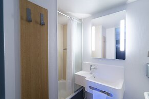 B&B HOTEL Châteauroux Aéroport