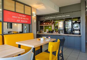 B&B HOTEL Châteauroux Aéroport