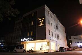 The V Hotel