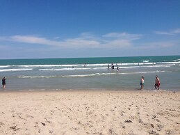 The Beach House - Only six houses from the beach