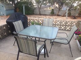 The Beach House - Only six houses from the beach