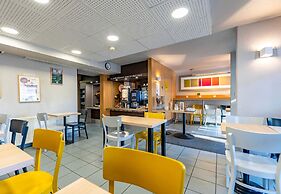 B&B HOTEL Saint-Etienne La Terrasse