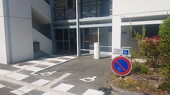 Kyriad Direct Poitiers - Gare du Futuroscope