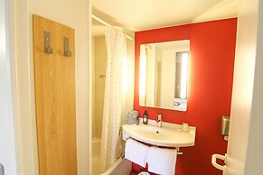 Kyriad Direct Poitiers - Gare du Futuroscope