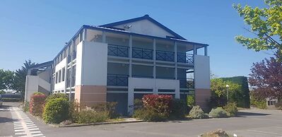 Kyriad Direct Poitiers - Gare du Futuroscope