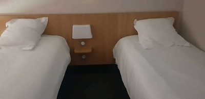 Kyriad Direct Poitiers - Gare du Futuroscope