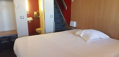 Kyriad Direct Poitiers - Gare du Futuroscope