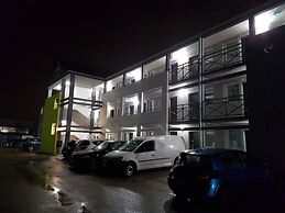 B&B HOTEL DIJON Marsannay