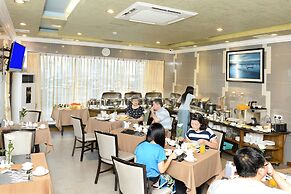 Hotel Grand United 21st Downtown