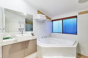 Eight Willows Retreat