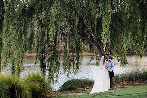 Eight Willows Retreat