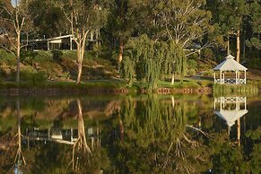 Eight Willows Retreat