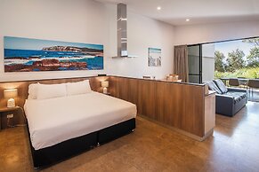 Eight Willows Retreat