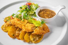 Palace Gate Hotel & Residence By EHM