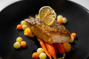 Palace Gate Hotel & Residence By EHM