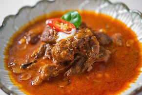 Palace Gate Hotel & Residence By EHM