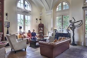 Palace Gate Hotel & Residence By EHM