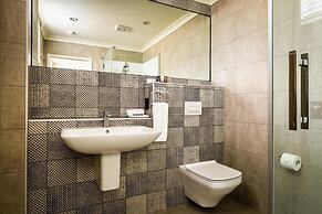 Pebble Beach Motor Inn