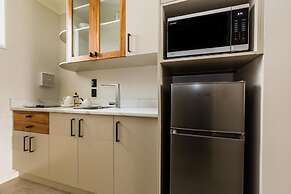 Pebble Beach Motor Inn