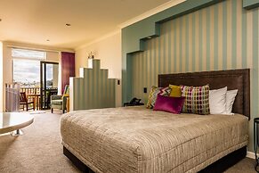 Pebble Beach Motor Inn