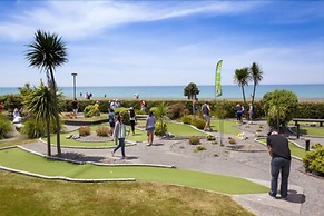 Pebble Beach Motor Inn