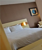 Hotel California Bandung