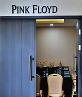 Hotel California Bandung