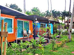 Think & Retro Cafe Lipa Noi Samui