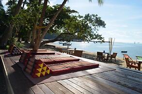 Think & Retro Cafe Lipa Noi Samui