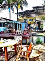 Think & Retro Cafe Lipa Noi Samui