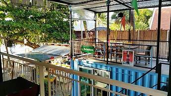 Think & Retro Cafe Lipa Noi Samui