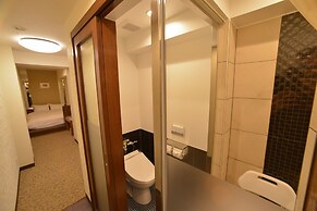 Okinawa Kariyushi LCH Izumizaki Kenchomae