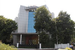 AMS Raj Palace Sundar