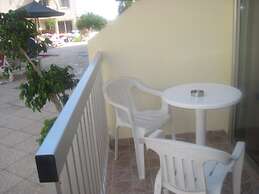 A. Maos Hotel Apartments