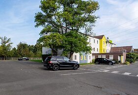 B&B HOTEL Lille Lezennes Stade Pierre Mauroy