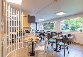 B&B HOTEL Lyon Centre Monplaisir