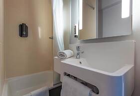 B&B HOTEL Blois Sud Vineuil