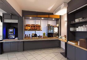 B&B HOTEL Blois Sud Vineuil