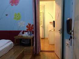 Xiamen Gulangyu Islet Banshan Family Hostel