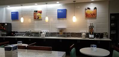 Comfort Inn & Suites Tulsa I-44 West - Rt 66